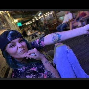 Meet your Posher, Alicia